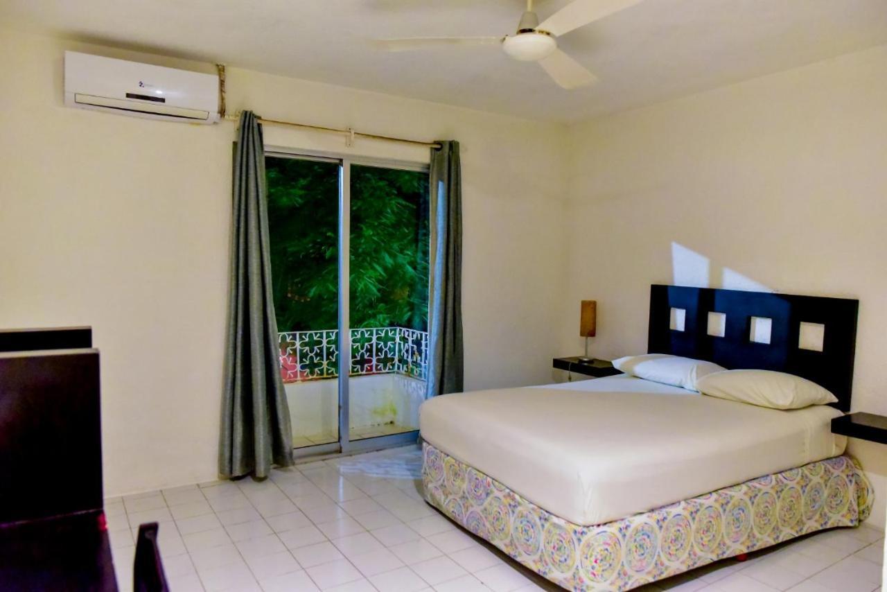 El Tropical Playa Del Carmen Hotel ภายนอก รูปภาพ