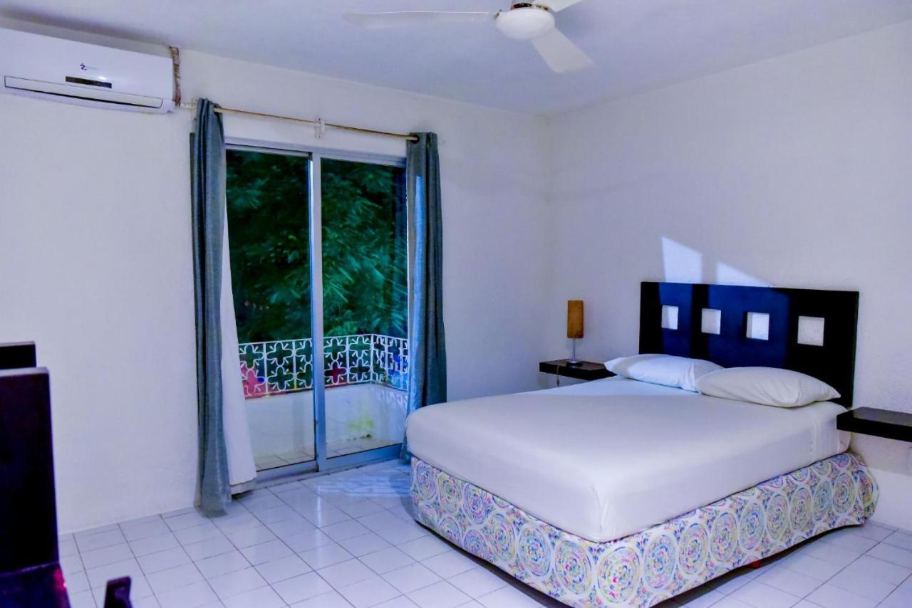 El Tropical Playa Del Carmen Hotel ภายนอก รูปภาพ